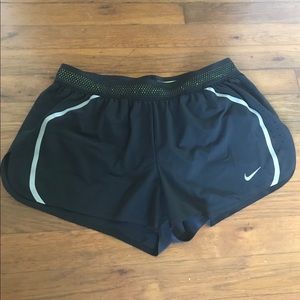 NIKE Aeroswift Running Shorts